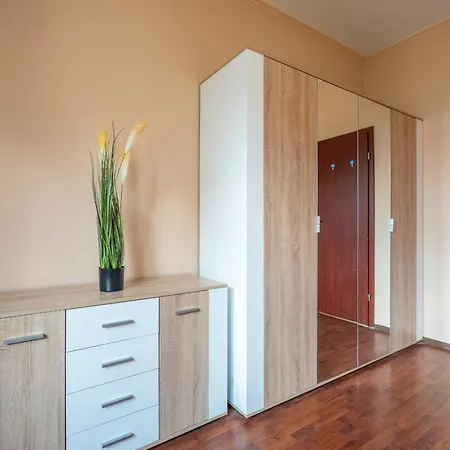 2bdr Retro Coziness Sofía