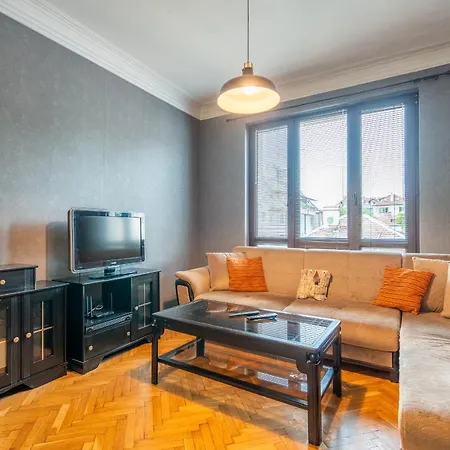 2bdr Retro Coziness Apartman